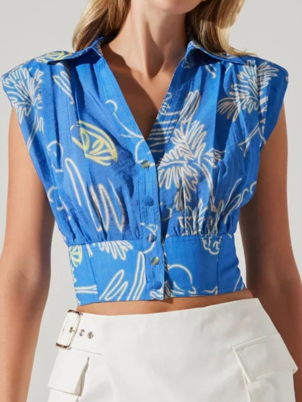 NWT ASTR the label Cella Top - Size XS